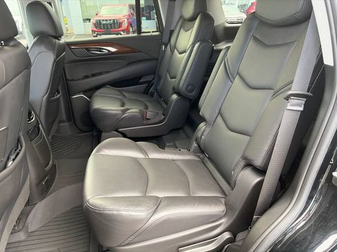 Used 2019 Cadillac Escalade Premium Luxury AWD/4WD image 11