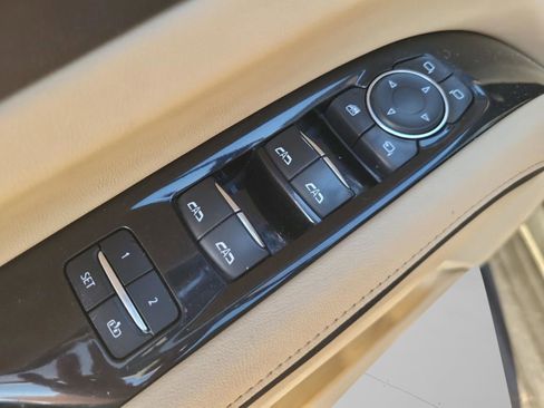 Used 2021 Cadillac Escalade Premium Luxury w/ Performance Package image 29