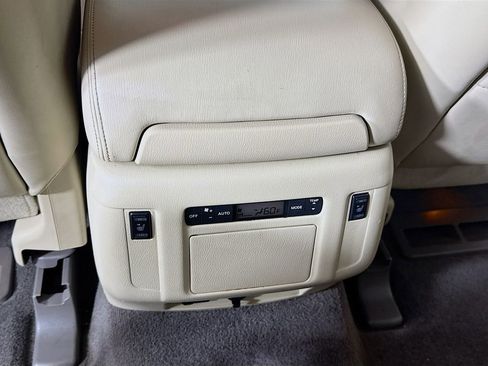 Used 2017 INFINITI QX80 2WD w/ Deluxe Technology Package image 33