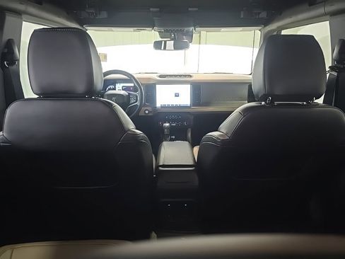 Used 2024 Ford Bronco Wildtrak image 22