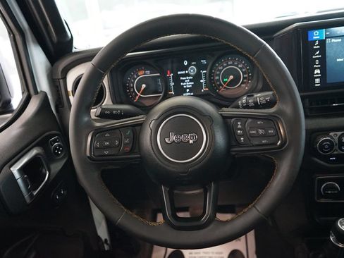 Used 2024 Jeep Wrangler Unlimited Sport AWD/4WD image 29
