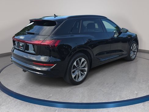 Used 2021 Audi e-tron Premium Plus w/ Premium Plus Package AWD/4WD image 6
