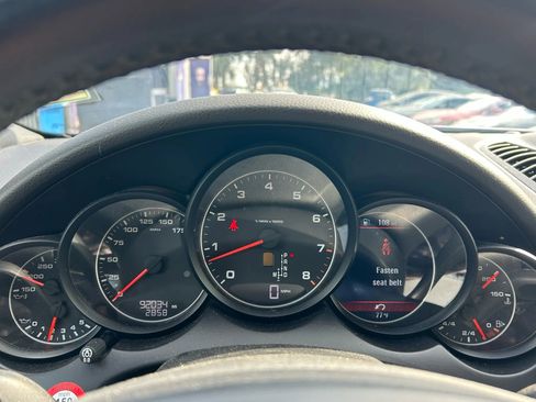 Used 2012 Porsche Cayenne image 18