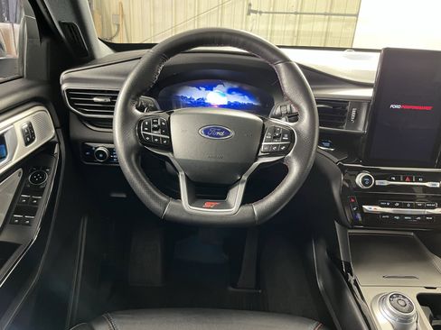 Used 2023 Ford Explorer ST w/ Equipment Group 401A image 13