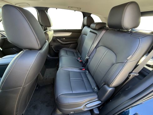 New 2026 MAZDA CX-90 Plug-In Hybrid w/ Preferred image 16