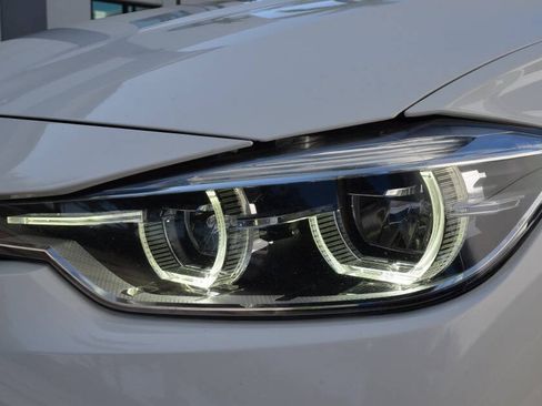 Used 2017 BMW 330i Sedan RWD image 12