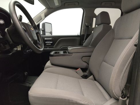 Used 2019 Chevrolet Silverado 2500 W/T w/ WT Convenience Package AWD/4WD image 17