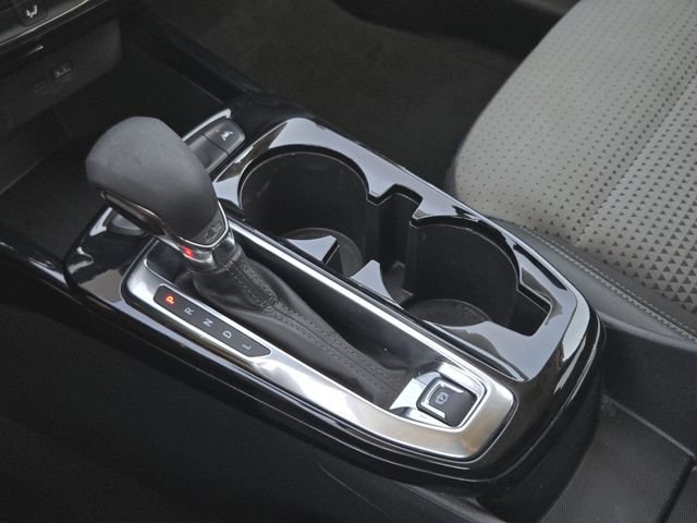 Used 2025 Chevrolet Trax LT FWD image 21