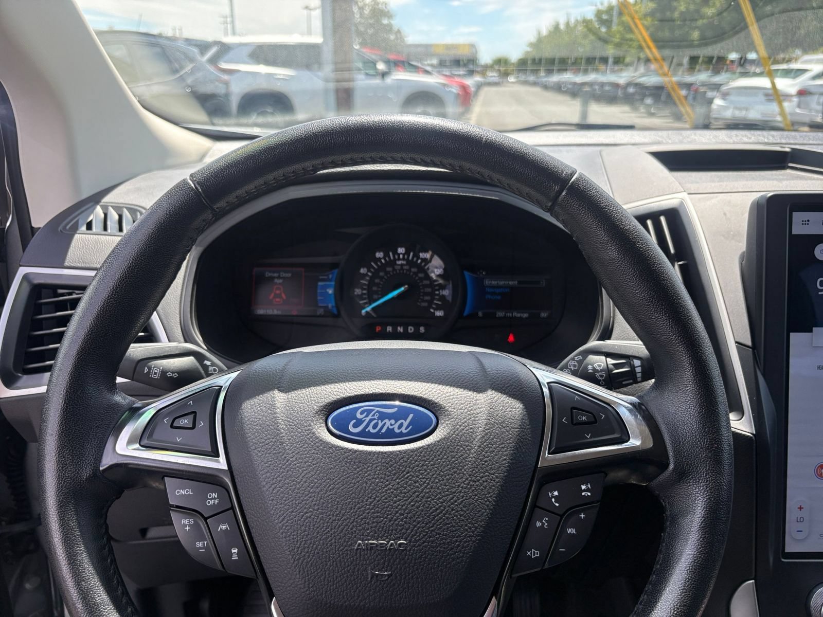Used 2024 Ford Edge SEL AWD/4WD image 28