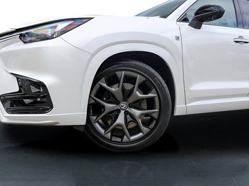 Used 2026 Lexus TX 500h AWD w/ Technology Package image 4