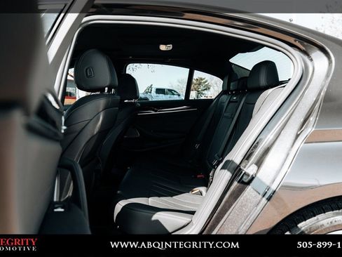 Used 2021 BMW 540i xDrive 540i xDrive w/ Premium Package image 41