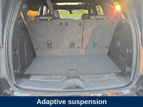 Used 2022 GMC Yukon Denali w/ Denali Premium Package image 17