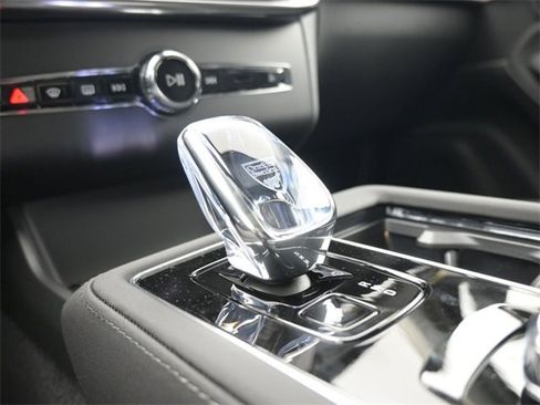 New 2026 Volvo XC90 B6 Plus w/ Protection Package Premier image 12