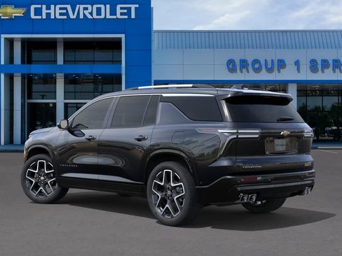 New 2026 Chevrolet Traverse High Country FWD image 3