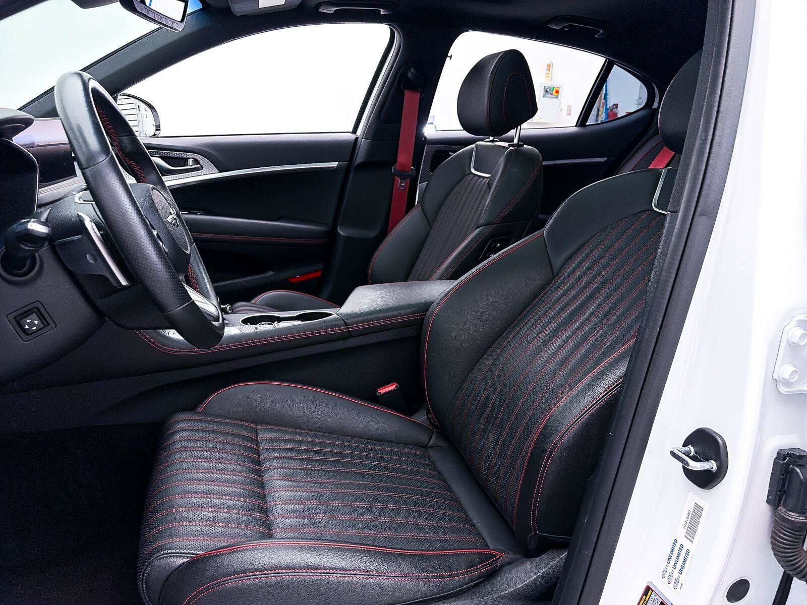 Used 2023 Genesis G70 2.0T w/ Sport Prestige Package RWD image 18
