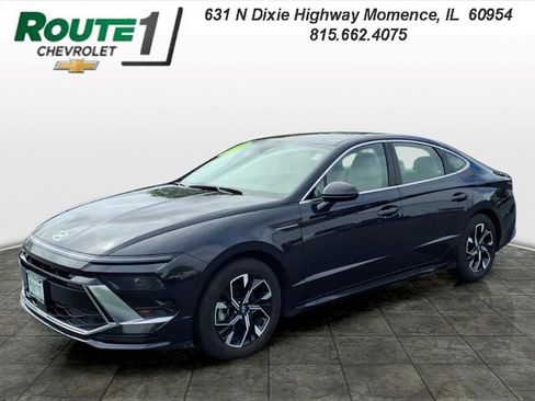 Used 2025 Hyundai Sonata SEL FWD image 1