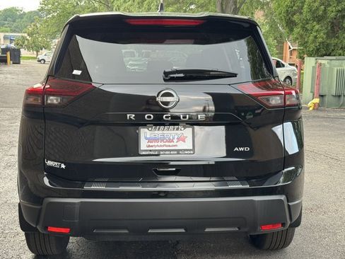 New 2026 Nissan Rogue SV w/ Cold Weather Package AWD/4WD image 28
