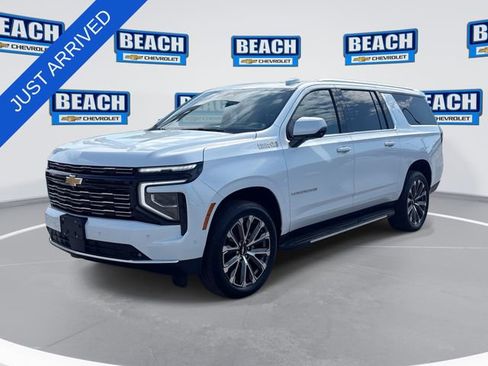 New 2026 Chevrolet Suburban High Country w/ Sun And Tow Package AWD/4WD image 1
