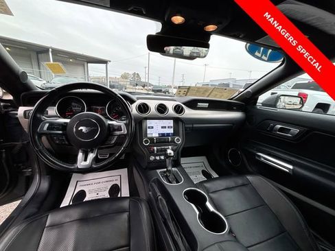 Used 2022 Ford Mustang Premium image 17