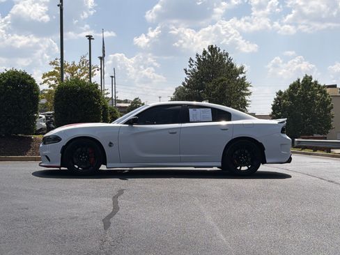 Used 2022 Dodge Charger Scat Pack w/ Dynamics Package RWD image 14