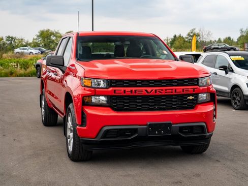 Used 2019 Chevrolet Silverado 1500 Custom image 2