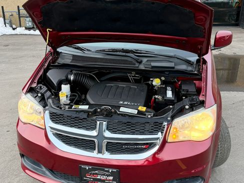 Used 2011 Dodge Grand Caravan Mainstreet w/ PWR Convenience Group image 28