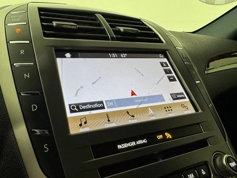 Used 2019 Lincoln MKZ Reserve FWD image 19