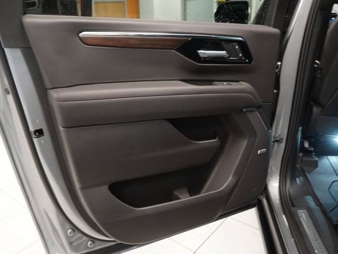 New 2026 Chevrolet Suburban High Country AWD/4WD image 28