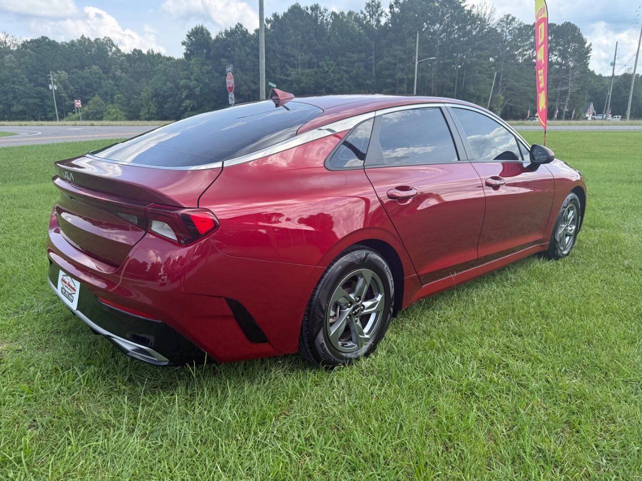 Used 2022 Kia K5 LXS FWD image 6