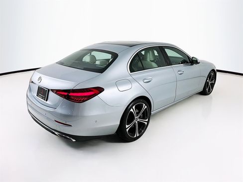 Used 2025 Mercedes-Benz C 300 Sedan image 8