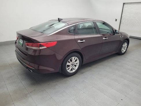 Used 2017 Kia Optima LX FWD image 10