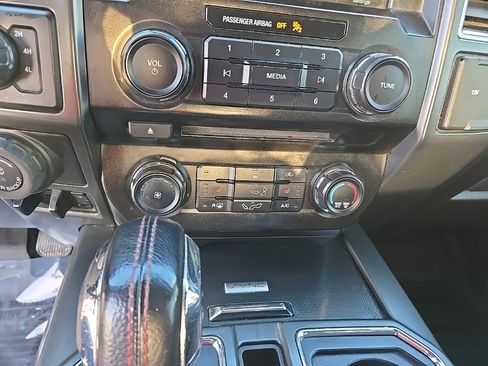 Used 2016 Ford F150 XLT w/ Equipment Group 302A Luxury image 33