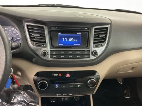 Used 2017 Hyundai Tucson SE FWD image 18