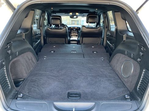 Used 2019 Jeep Grand Cherokee Altitude image 32