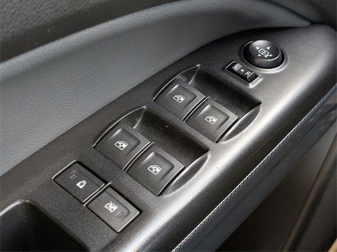 Used 2018 Chevrolet Colorado Z71 image 21