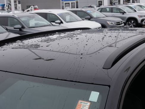 Certified 2023 Volkswagen Atlas Cross Sport SEL R-Line image 11