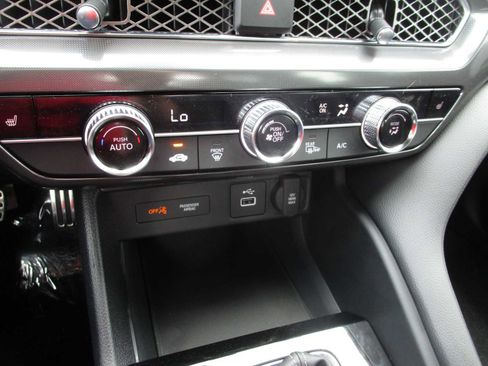 Certified 2025 Acura Integra A-Spec image 17