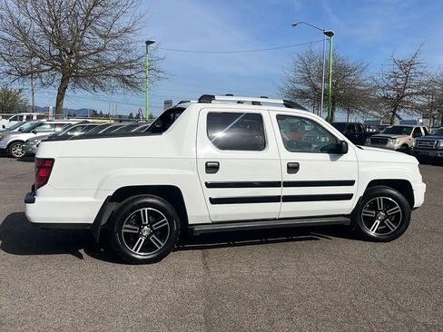 Used 2013 Honda Ridgeline Sport image 3