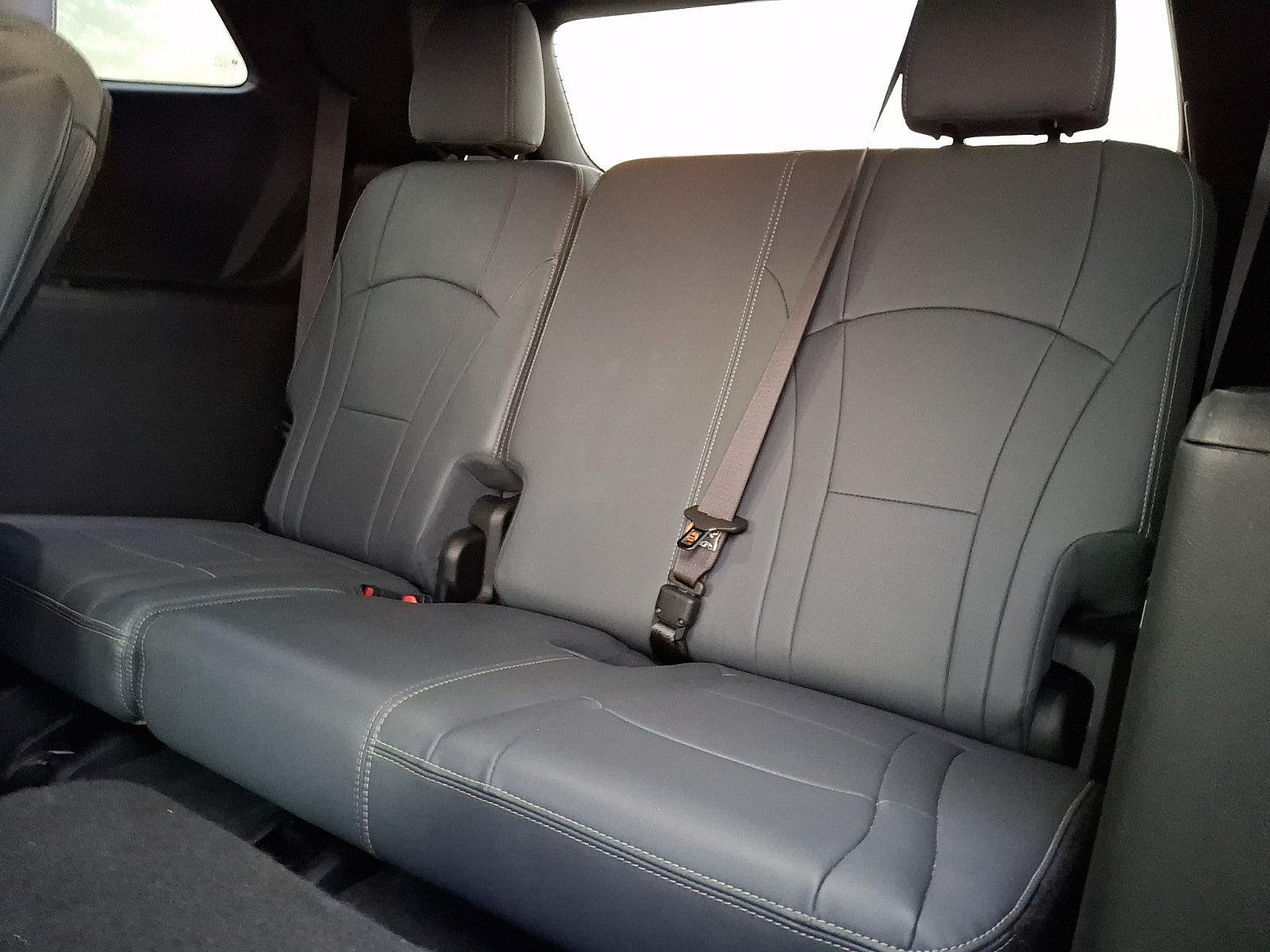 Used 2024 Buick Enclave Essence FWD image 10