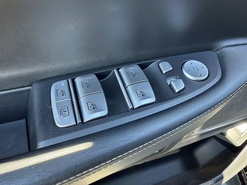 Used 2022 BMW 750i xDrive w/ Executive Package image 22