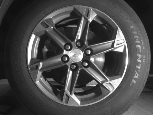 Used 2025 Chevrolet Blazer LT FWD image 15