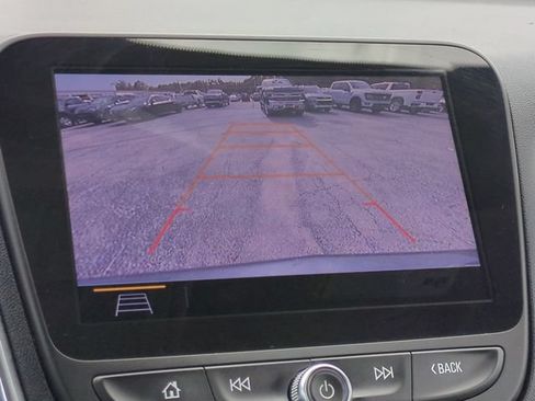 Used 2019 Chevrolet Equinox LT w/ Sun & Navigation Package AWD/4WD image 25