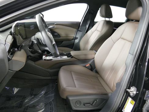 Certified 2025 Audi A6 e-tron Prestige image 19