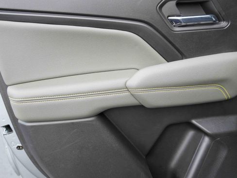 Used 2023 Chevrolet Colorado ZR2 w/ ZR2 Convenience Package III image 31