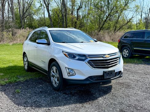 Used 2021 Chevrolet Equinox Premier AWD/4WD image 8