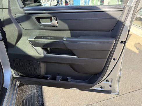 Used 2023 Toyota Sequoia Platinum image 46