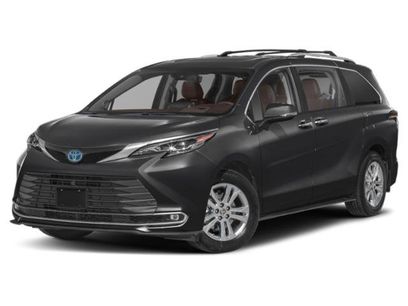 New 2025 Toyota Sienna Platinum