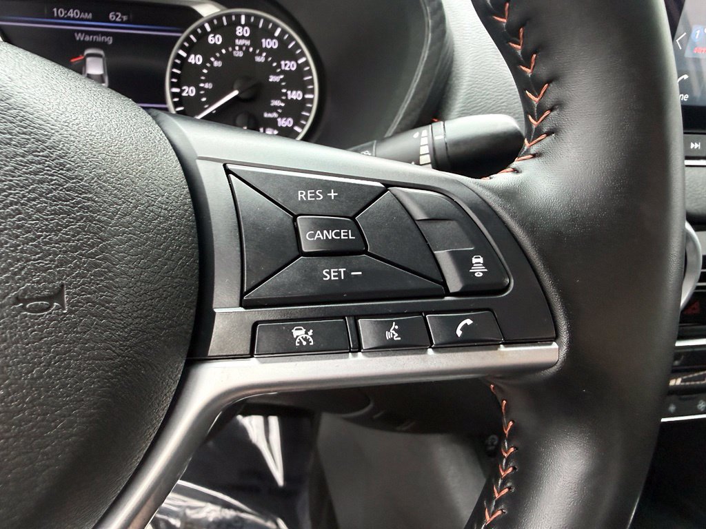 Certified 2025 Nissan Sentra SR FWD image 23