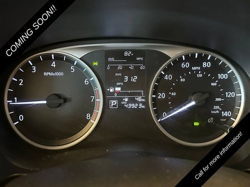 Used 2024 Nissan Kicks S FWD image 9