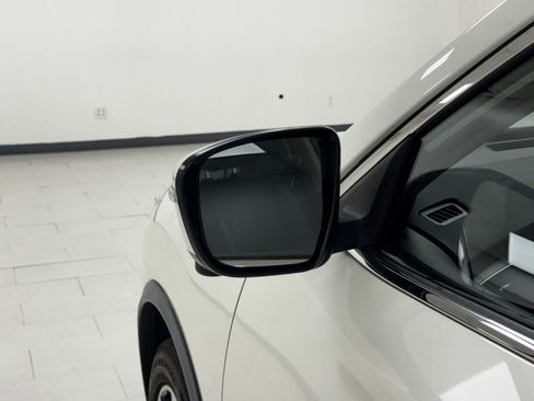 Used 2018 Nissan Rogue SL w/ Premium Package image 36